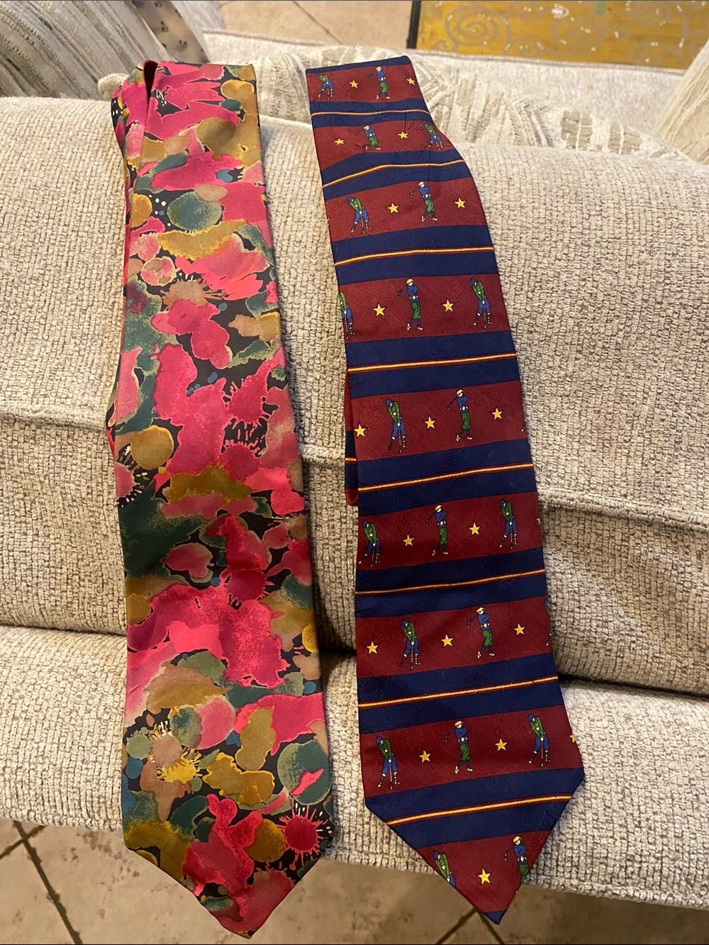 2 men’s ties. Enrico Coveri floral, Tommy Hilfiger golfer